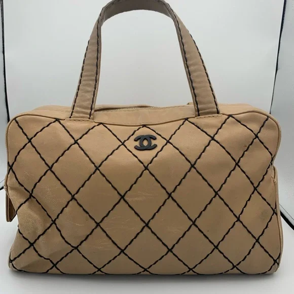 Chanel Wild Stitch Boston handbag Beige - Picture 2 of 15